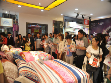 藍(lán)絲羽2012秋冬新品訂貨會(huì)圓滿落幕，家紡市場(chǎng)迎來新活力